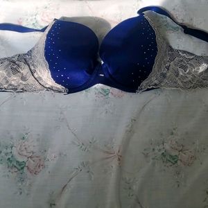 Victoria's secret bra